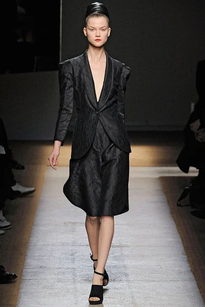 Look 33